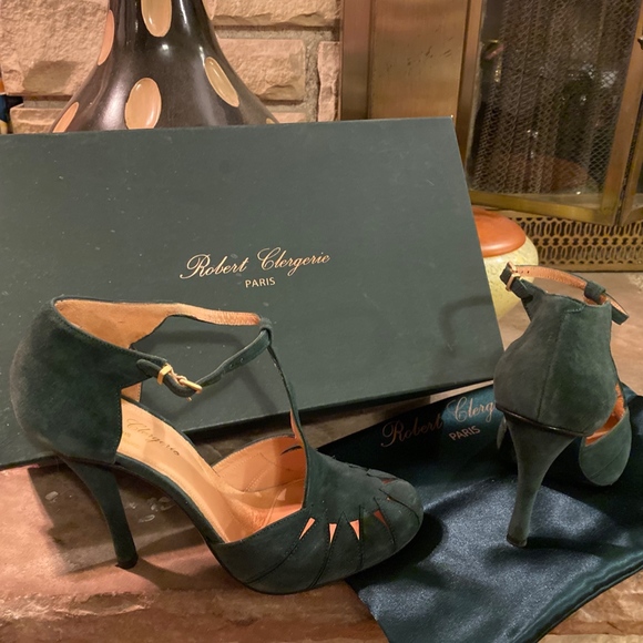 Rare;Gorgeous ROBERT CLERGERIE T-Strap Suede - Picture 2 of 3